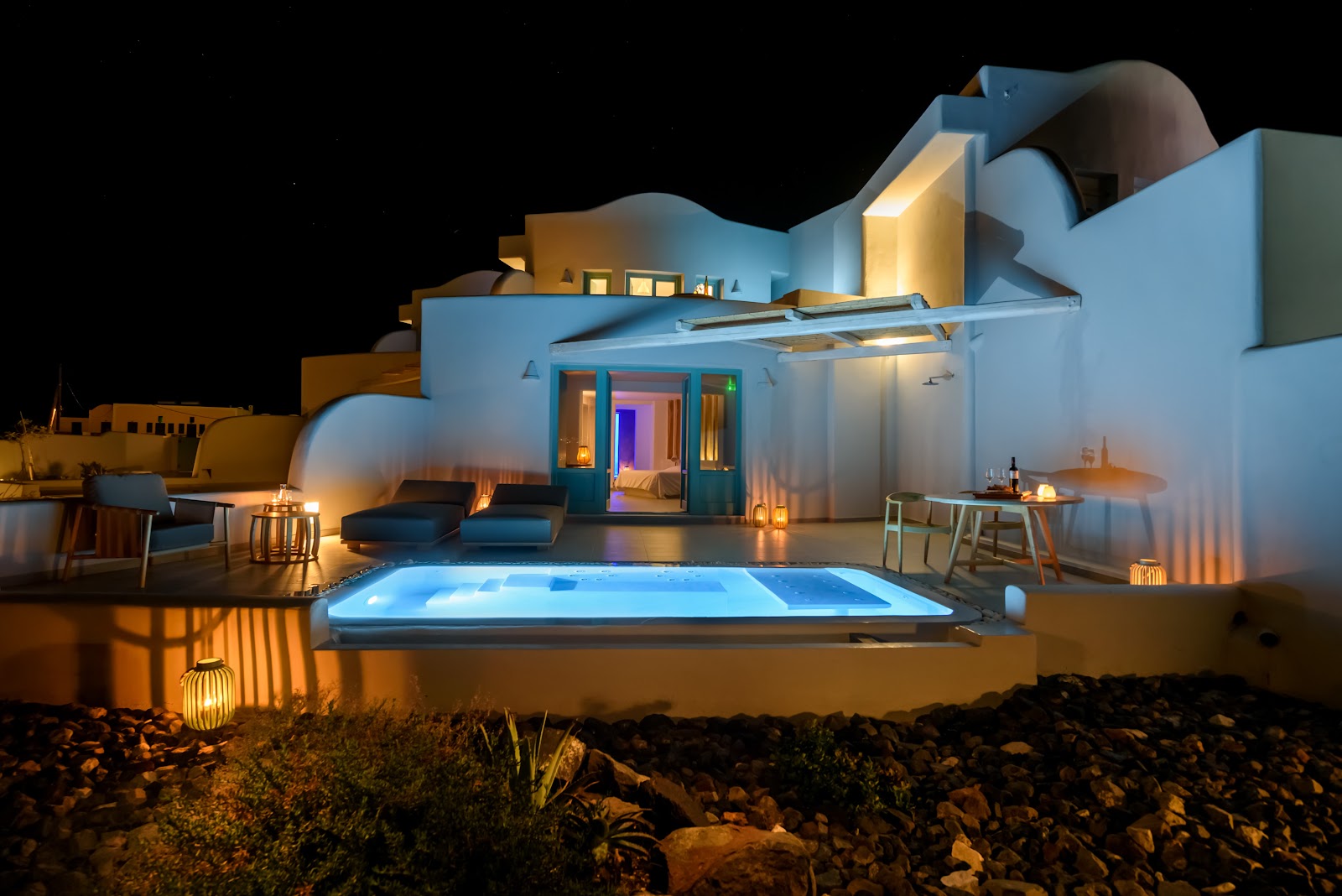 Acroterra Rosa Luxury Suites & Spa