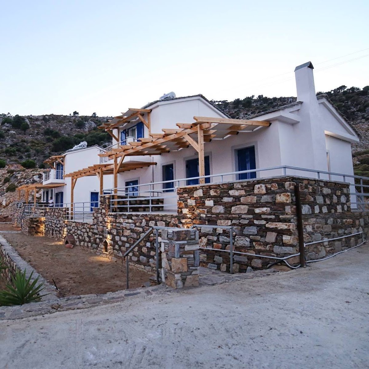 Anemoessa Luxury Villas
