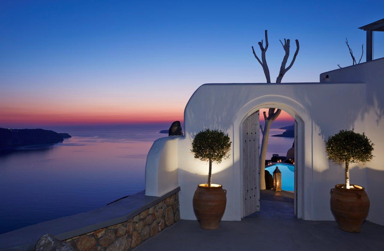ARTEMIS SUITES