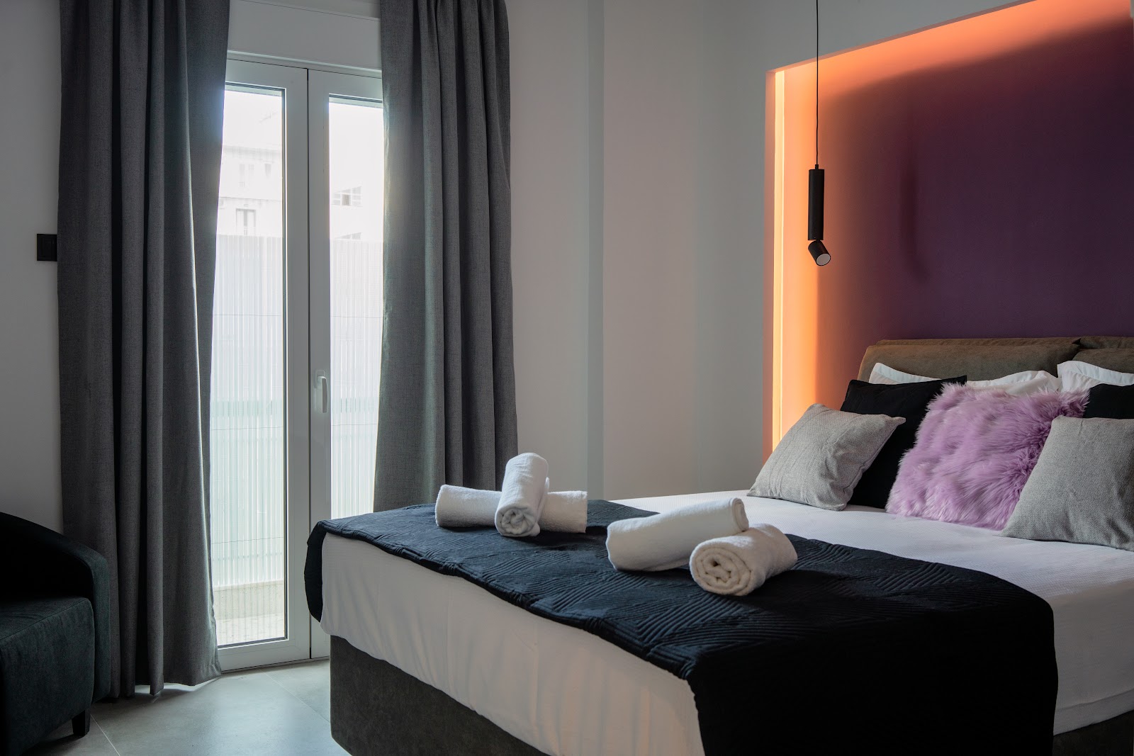 B&K Athens Stay
