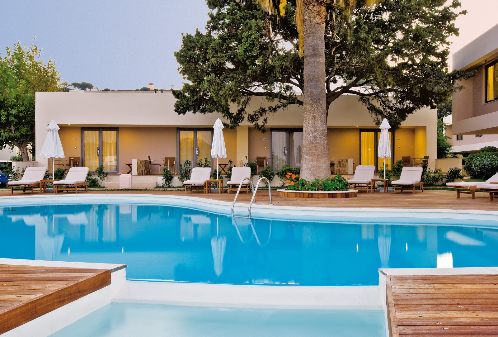 Belair Beach Hotel