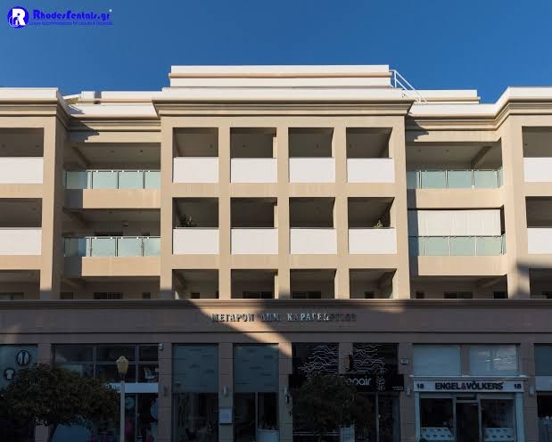 City Compass Luxury Suites