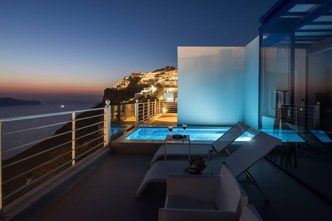 Cosmopolitan Suites