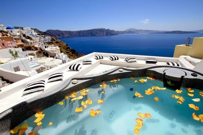 Diamond Luxury Suites