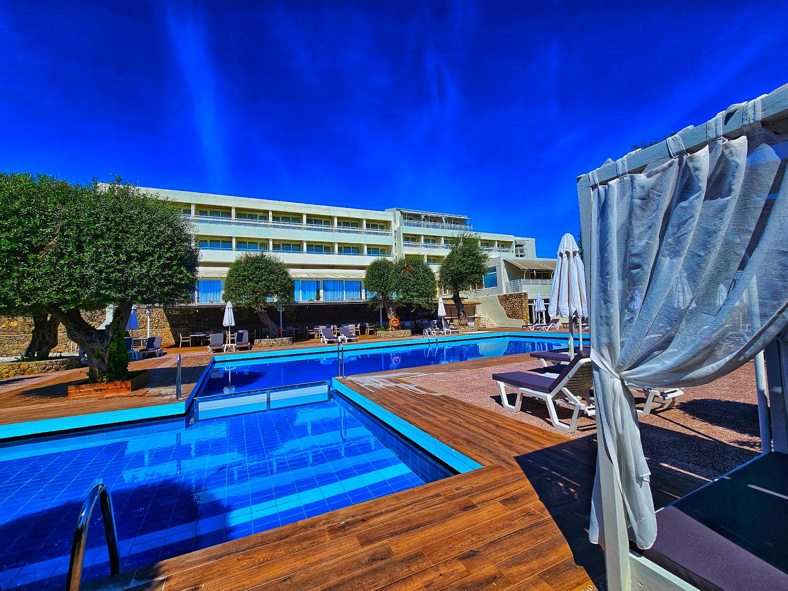 Eleals Boutique Hotel