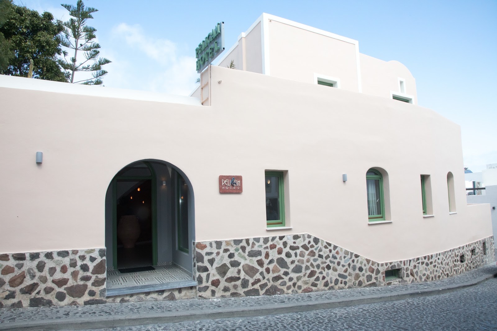 George & Joanna Suites Santorini
