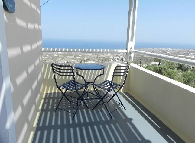 Hotel Thira