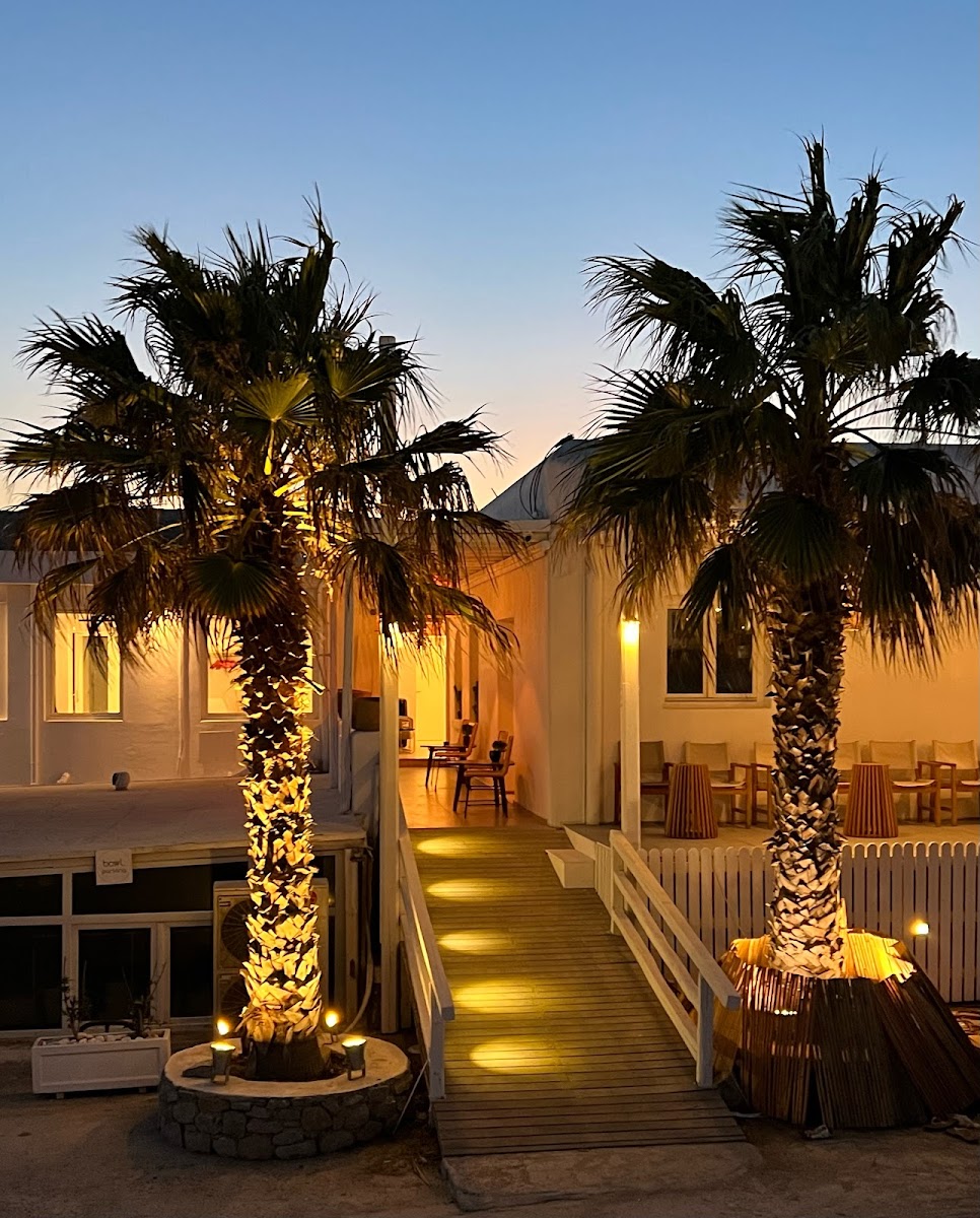 Jonaz Boutique Rooms & Suites