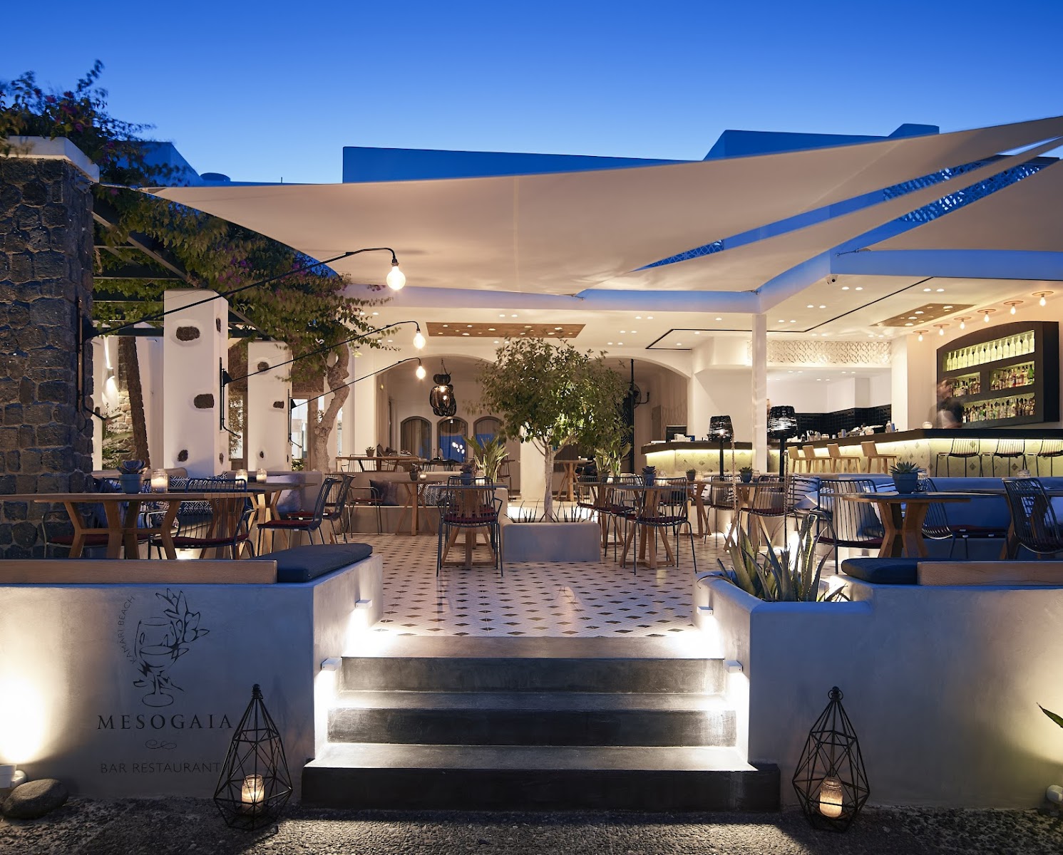Kamari Beach Hotel