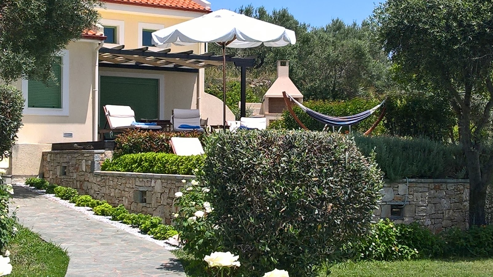 KONSTANTINA STUDIOS