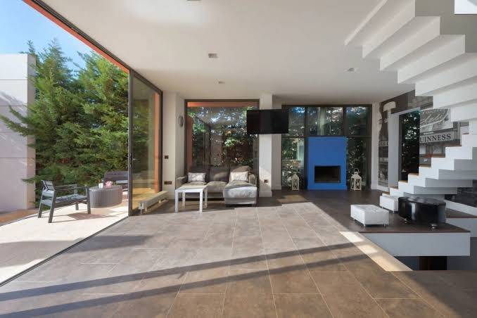 Lilies Villa