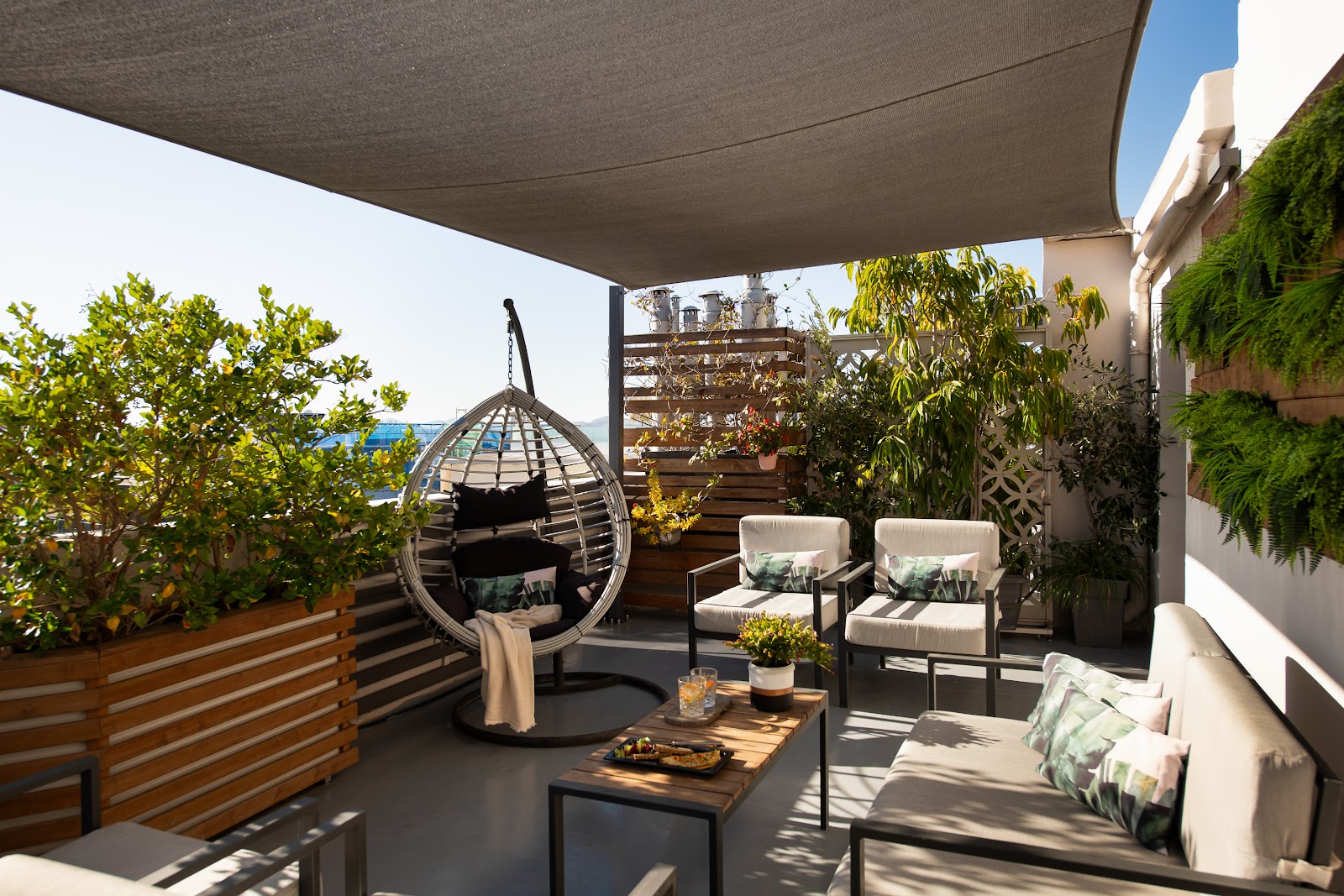 MELO Athens