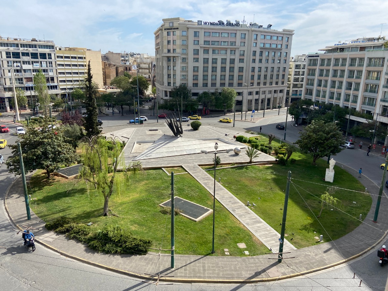 Meni Hotel