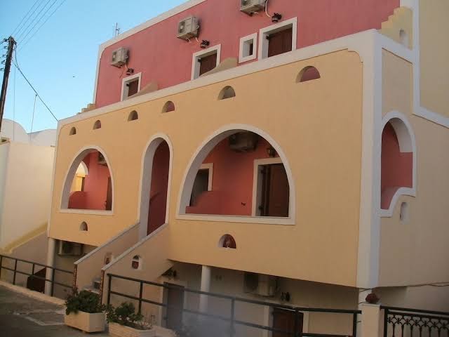 Nikos Hotel