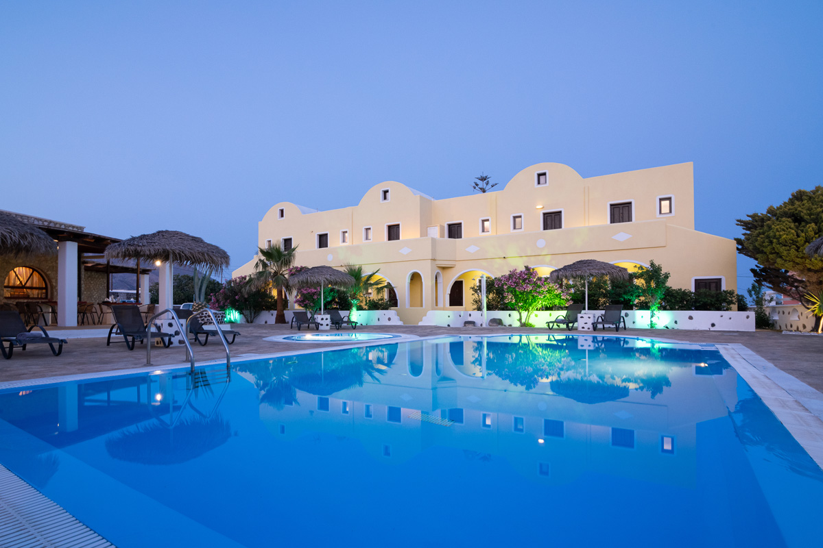 Privee Santorini