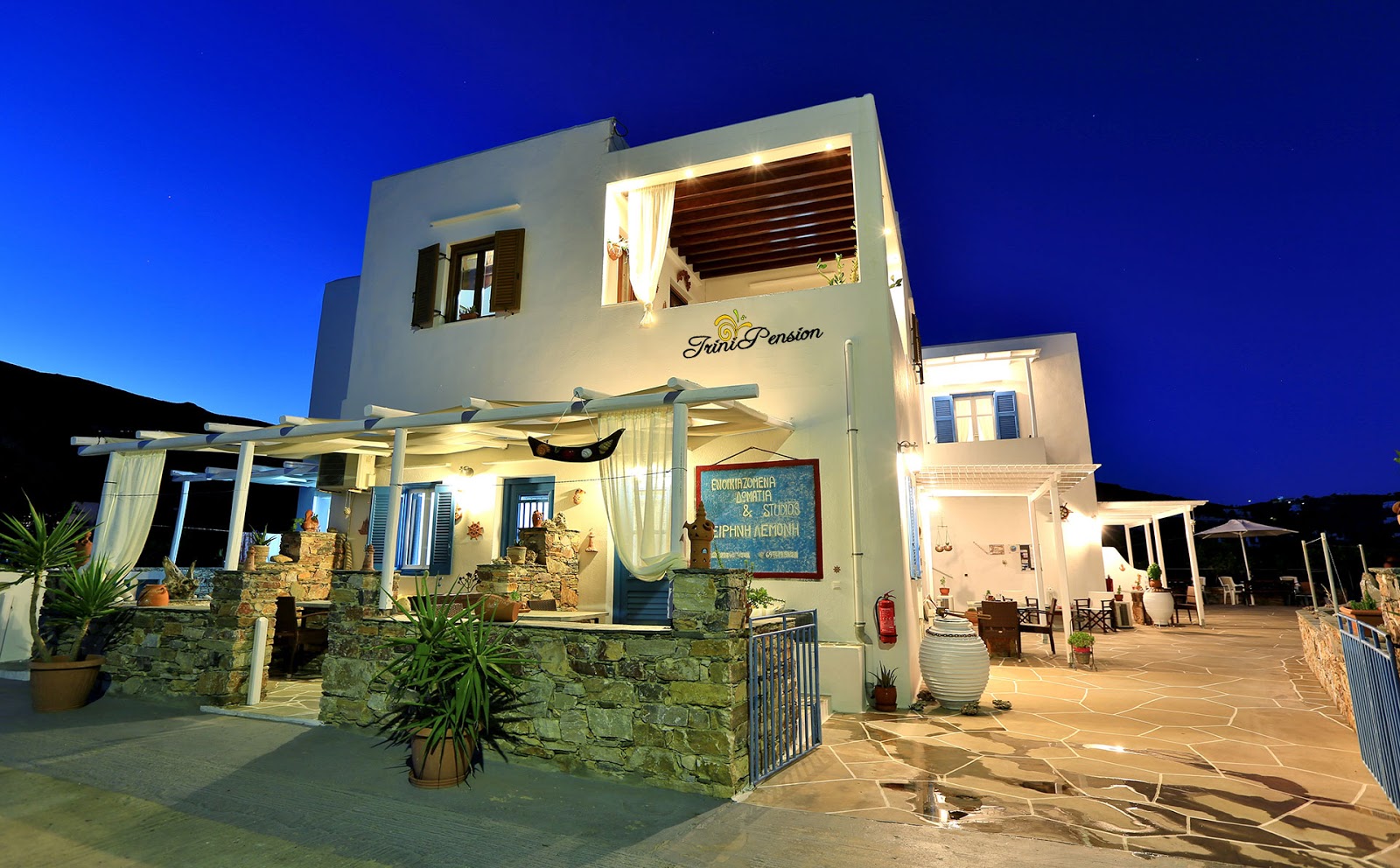 Rita Rooms and Studios