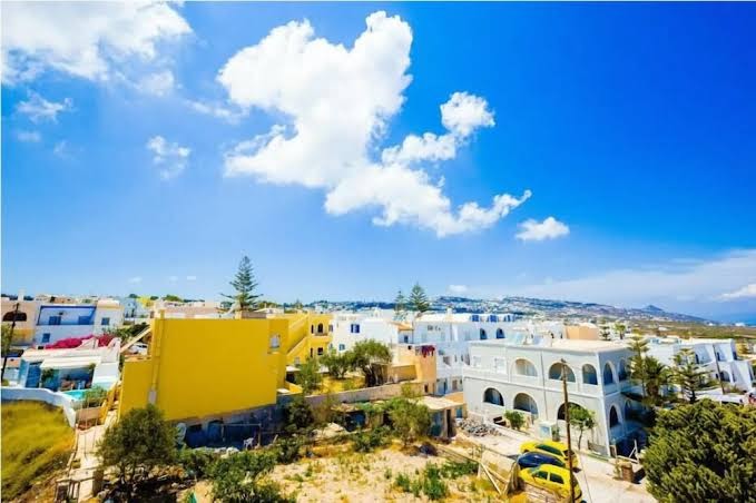 Santorini diamond house