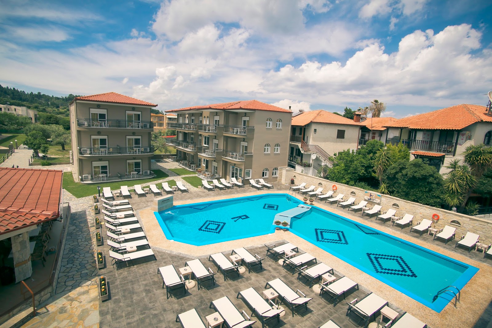 Sea Level Hotel