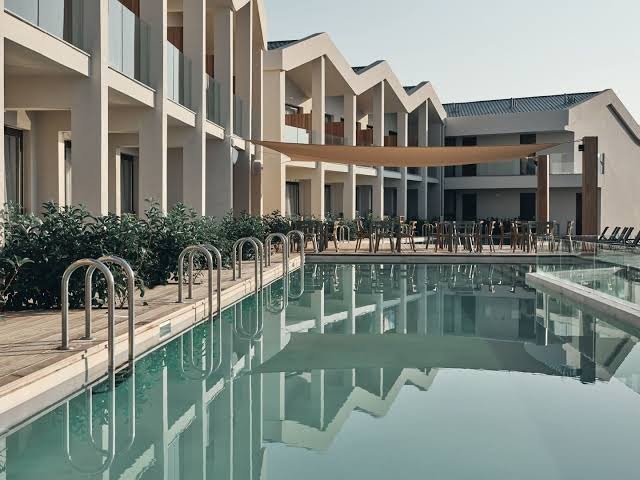 Spartakos Luxury Villas & Suites