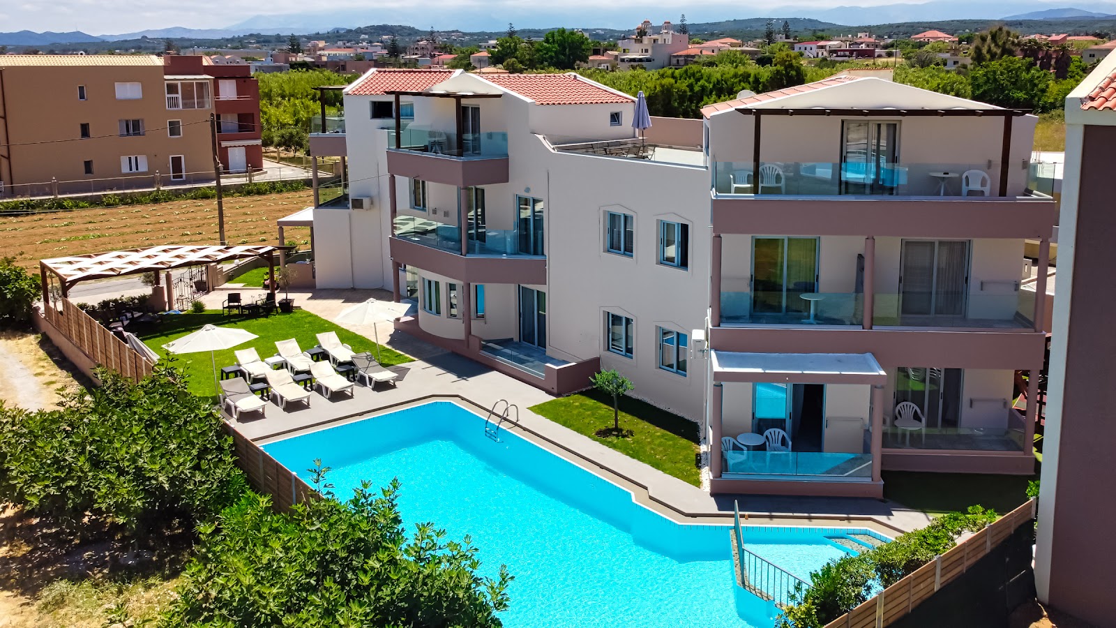 Sunny Suites