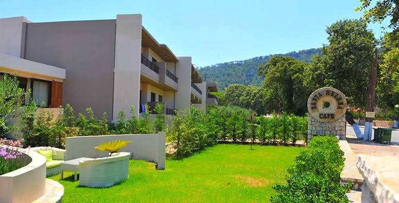 Takis Hotel