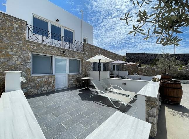 Thealos Santorini